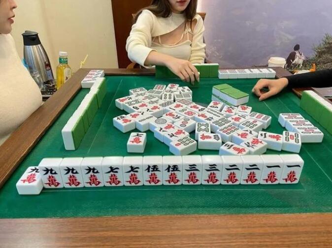 麻将桌上的奇葩事：带着钱打麻将都没人跟你玩， 这就失败了
